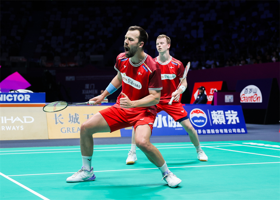 背后离不开 背后离不开