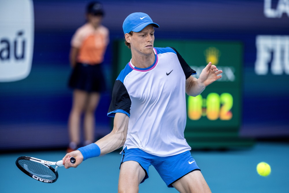 手面临困境 手面临困境