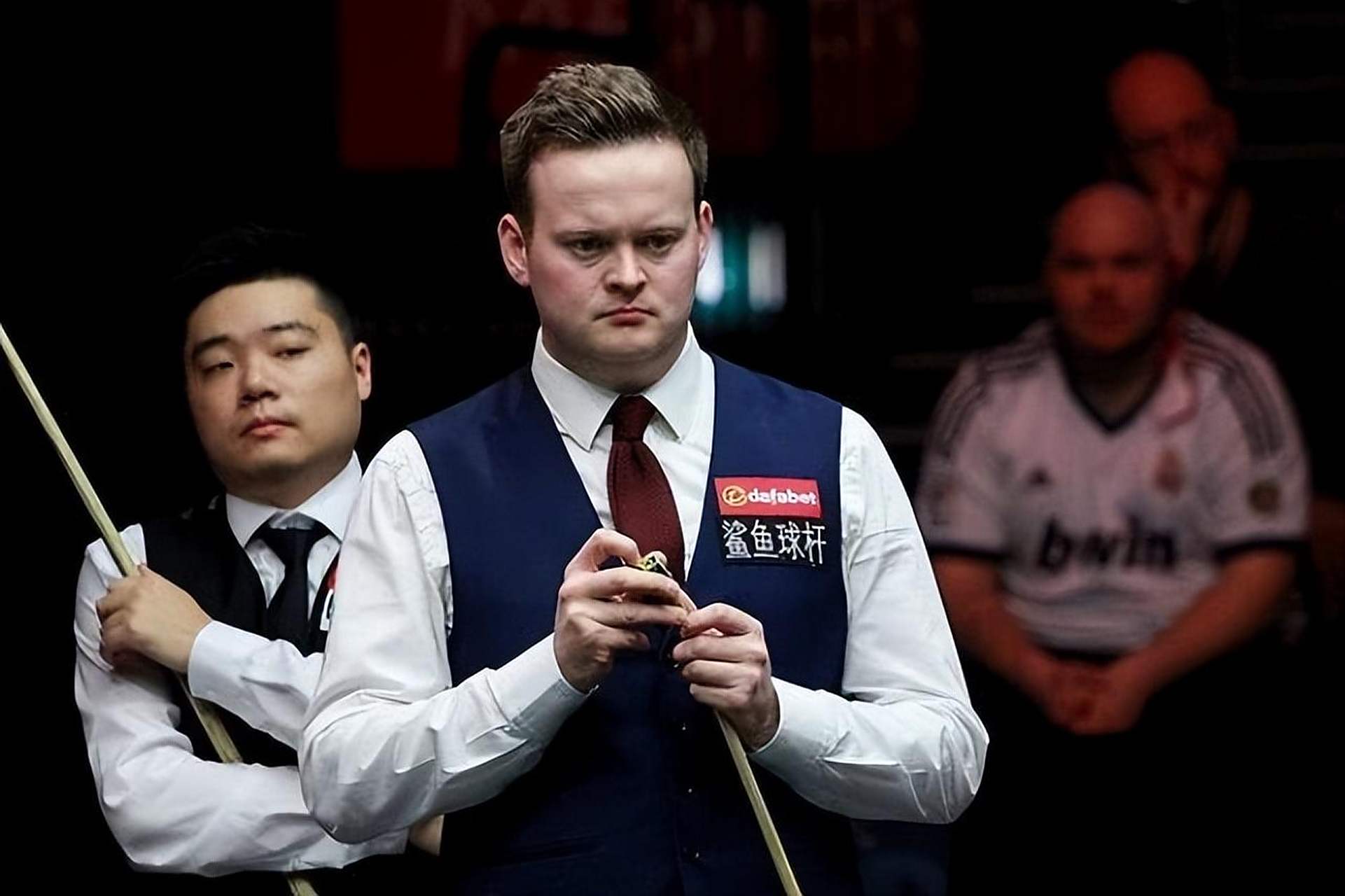 入而与众不 入而与众不