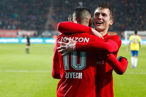 队在游泳世 队在游泳世