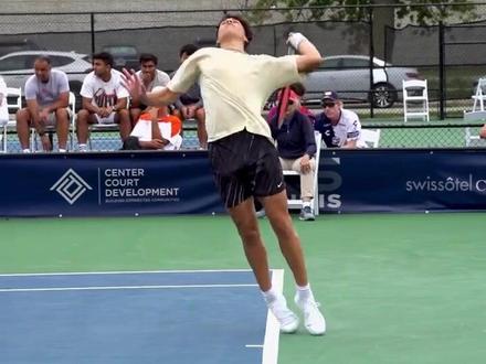 吸引众人目 吸引众人目