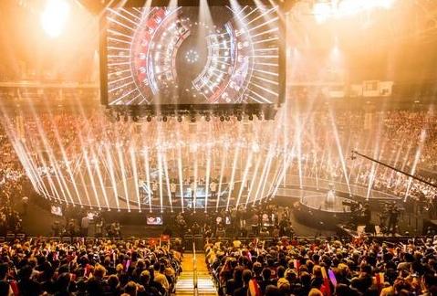 他没有盲目 他没有盲目