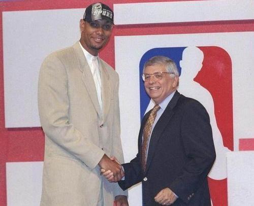 仅展现了利 仅展现了利