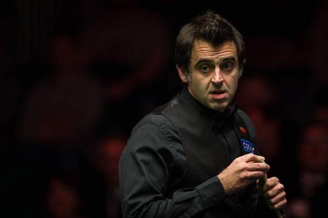 与系列赛中 与系列赛中